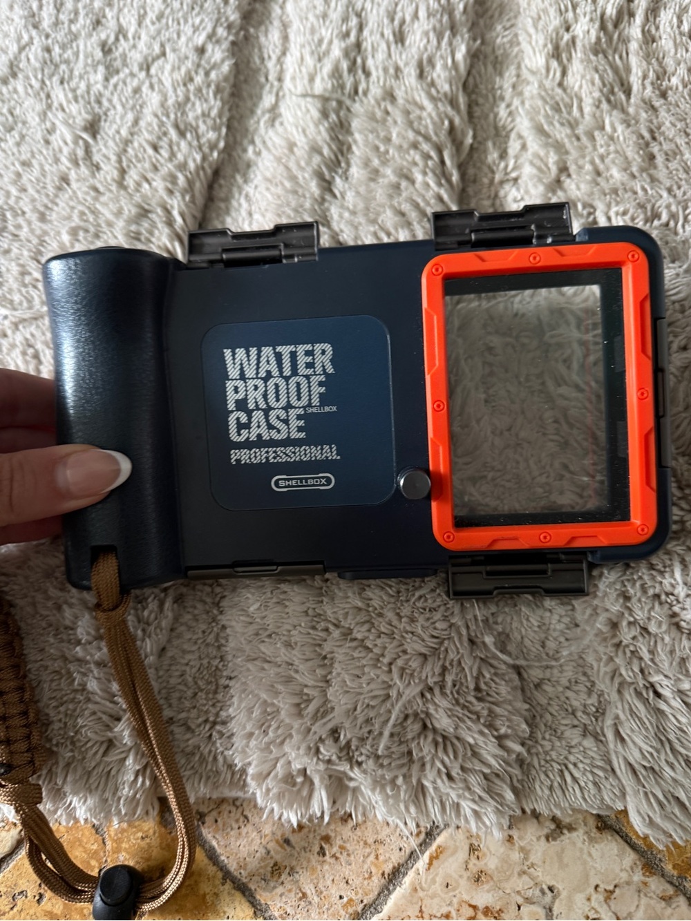 ShellBox Professional Waterproof Diving Phone Case – 2nd Generation - Picture 2 of 4